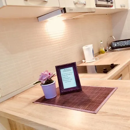 Andy's Apatment شقة